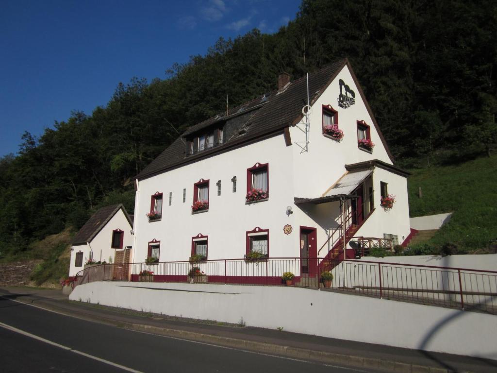 Hotel Gastehaus Am Fels Altenahr Zewnętrze zdjęcie