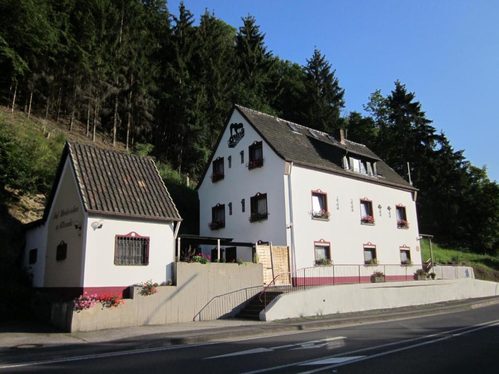 Hotel Gastehaus Am Fels Altenahr Zewnętrze zdjęcie