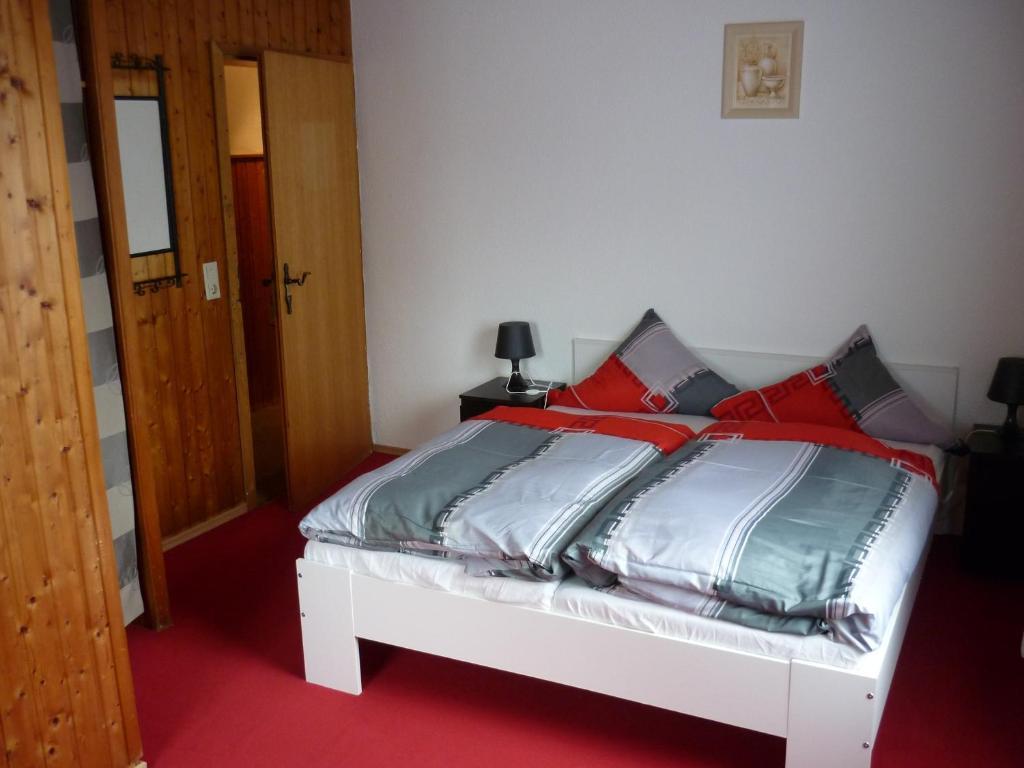 Hotel Gastehaus Am Fels Altenahr Zewnętrze zdjęcie