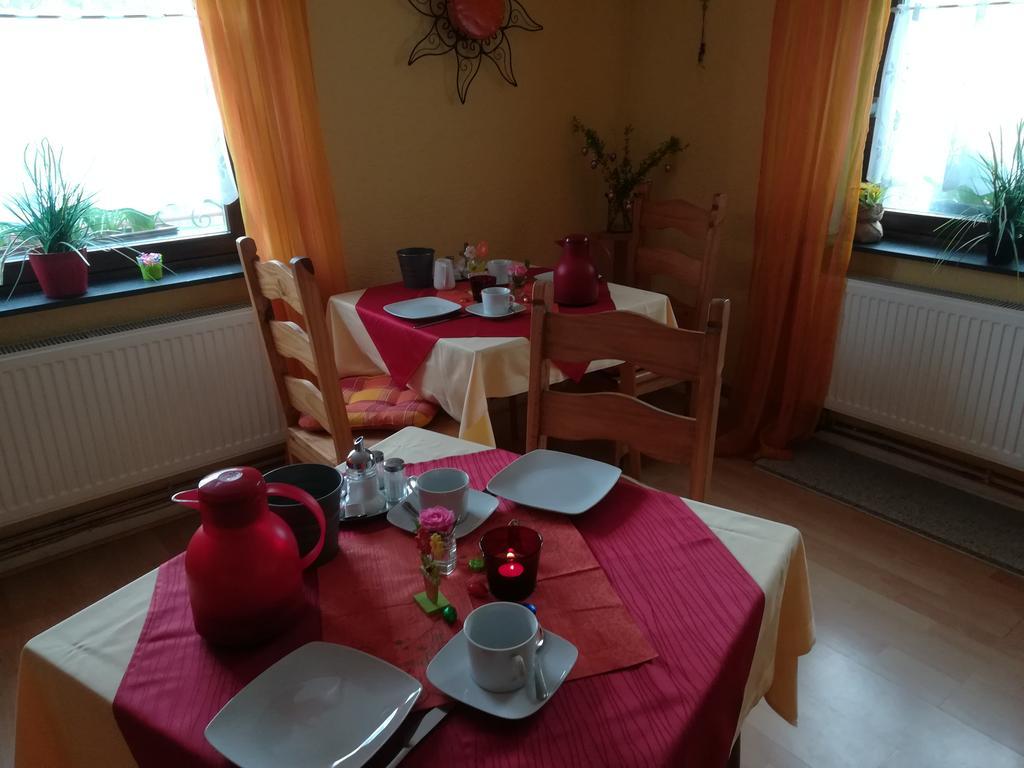 Hotel Gastehaus Am Fels Altenahr Zewnętrze zdjęcie